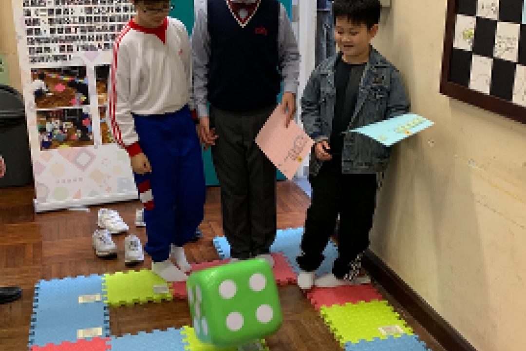 參與中學舉辦的「小小發明家」資優創意計劃