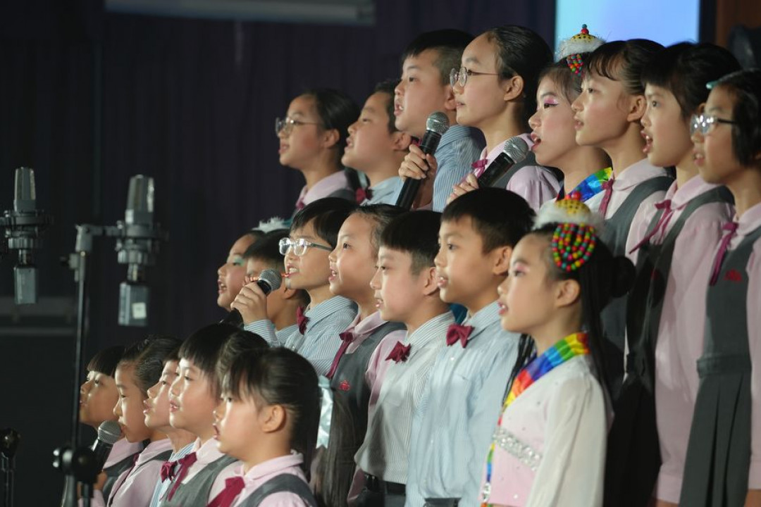 詩歌班演出