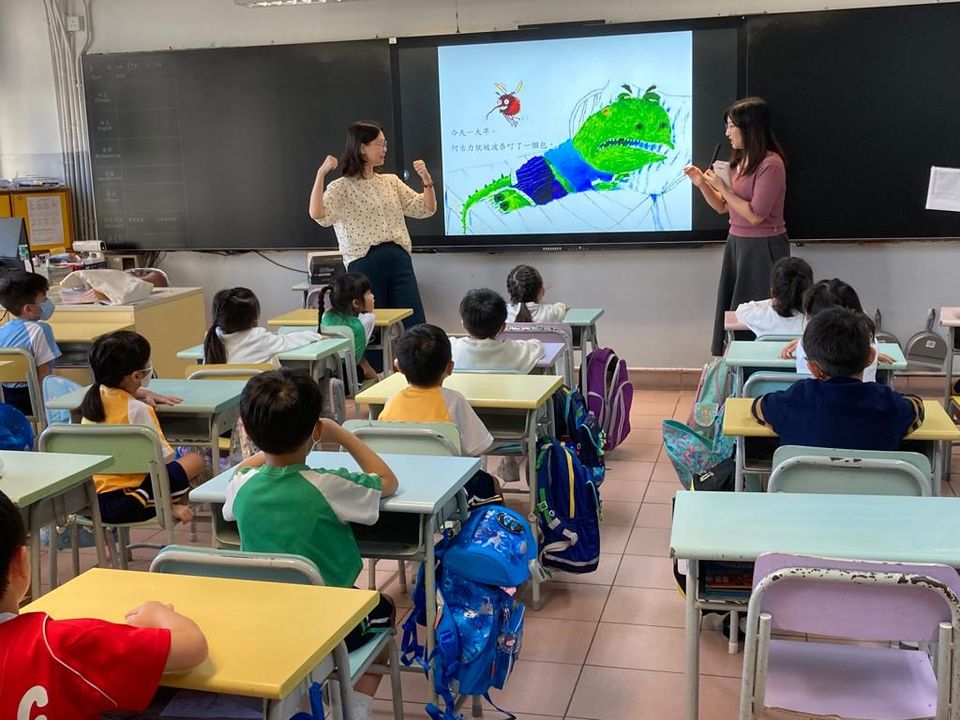 故事叔叔姨姨講故事2